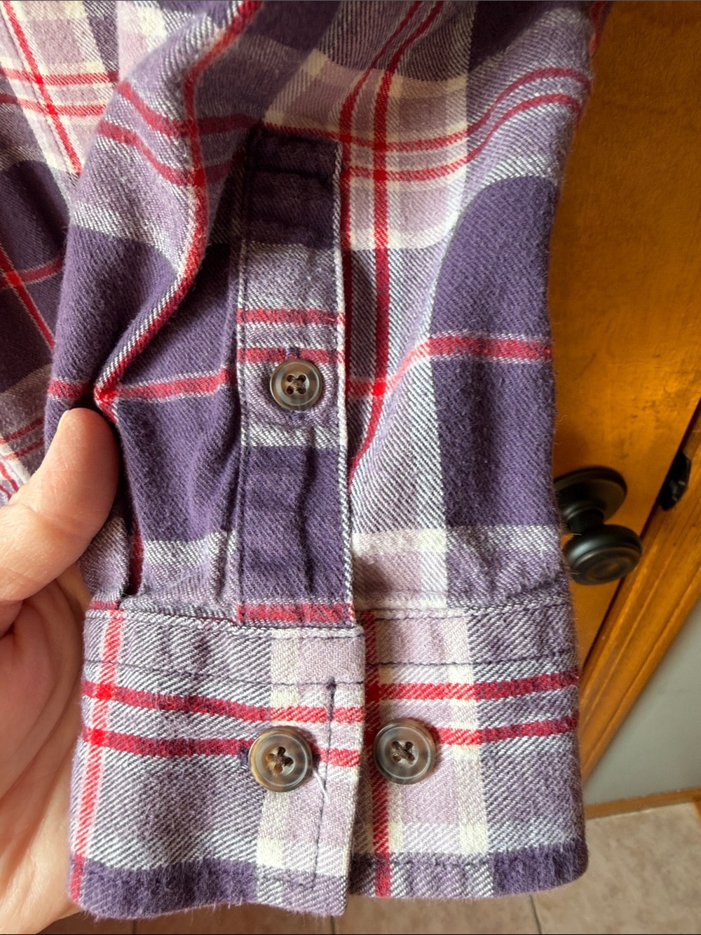 Duluth women’s flannel - Picture 6 of 8